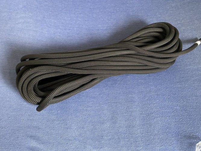 - Statické lano - 10,5 mm - 2 až 19 m - Délka: 13 m